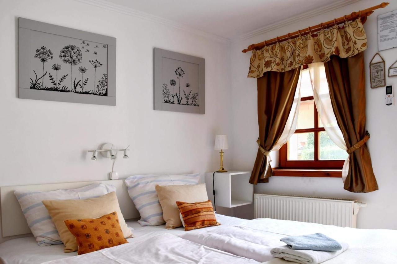 Szentesi Panzio Bed & Breakfast Fertorakos Exterior photo