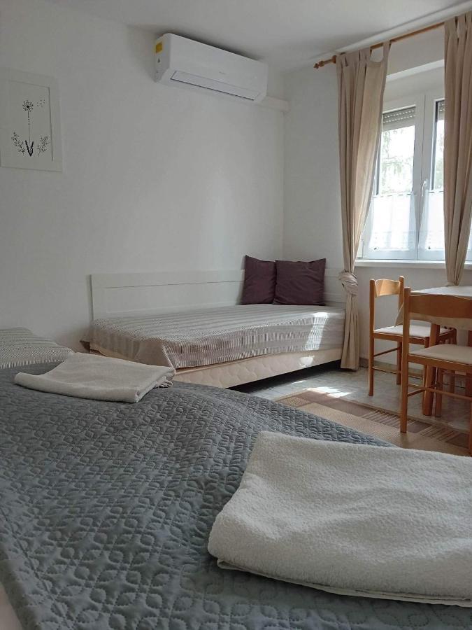 Szentesi Panzio Bed & Breakfast Fertorakos Exterior photo