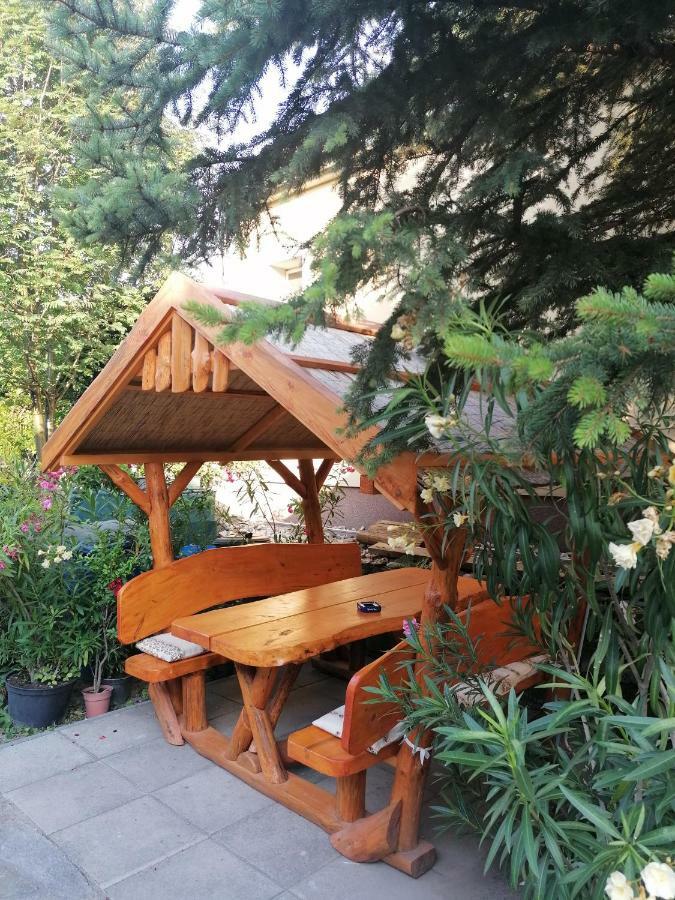 Szentesi Panzio Bed & Breakfast Fertorakos Exterior photo